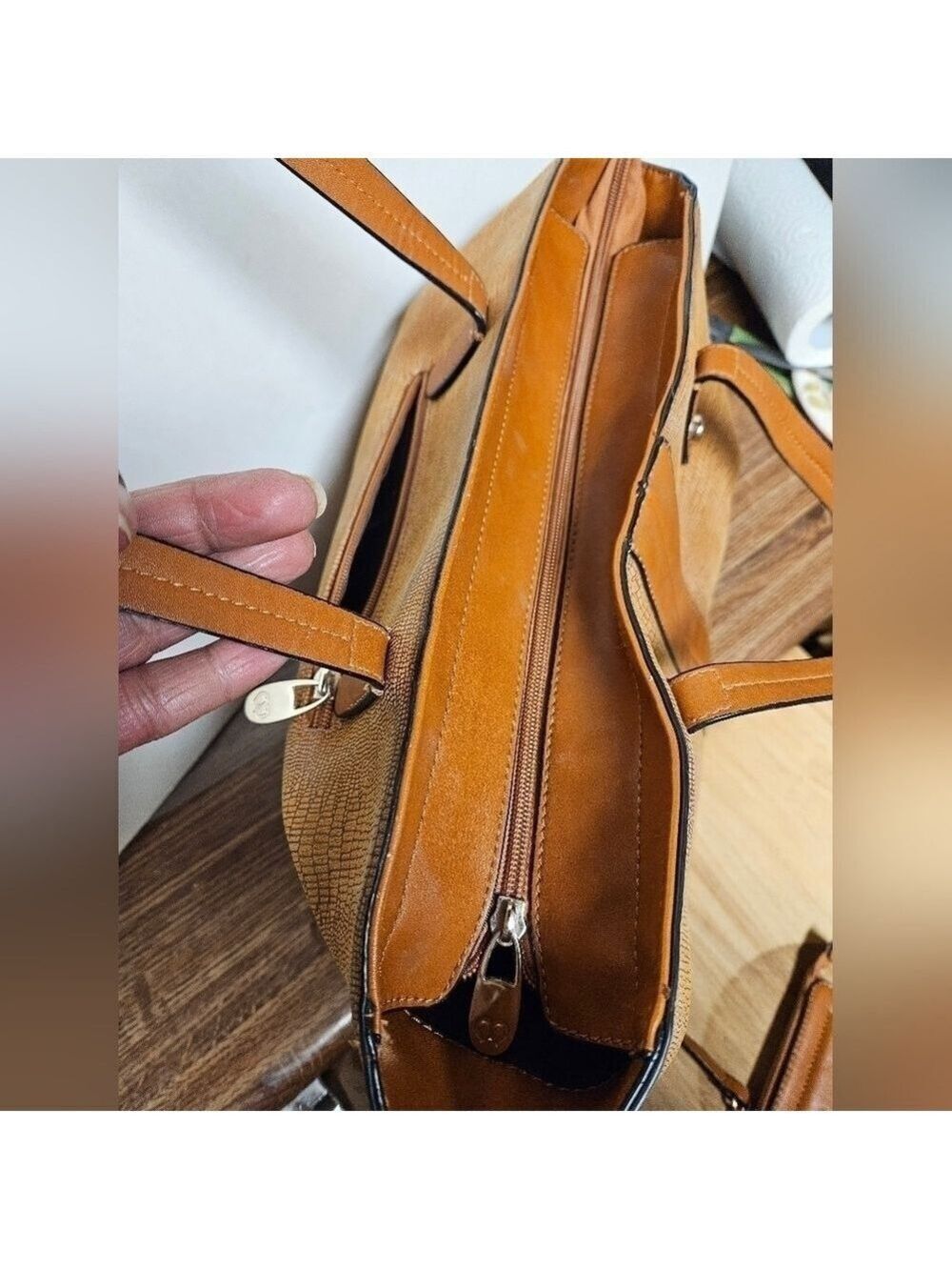 Michaela Caramel Shoulder Tote Bag - Picture 8 of 16